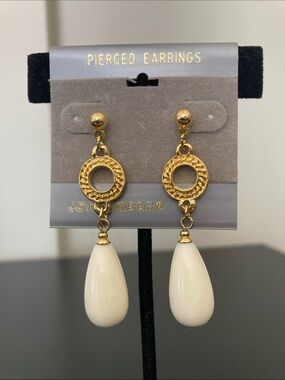 Gold and Cream Teardrop Dangle Earrings - Classic Women's Jewelry